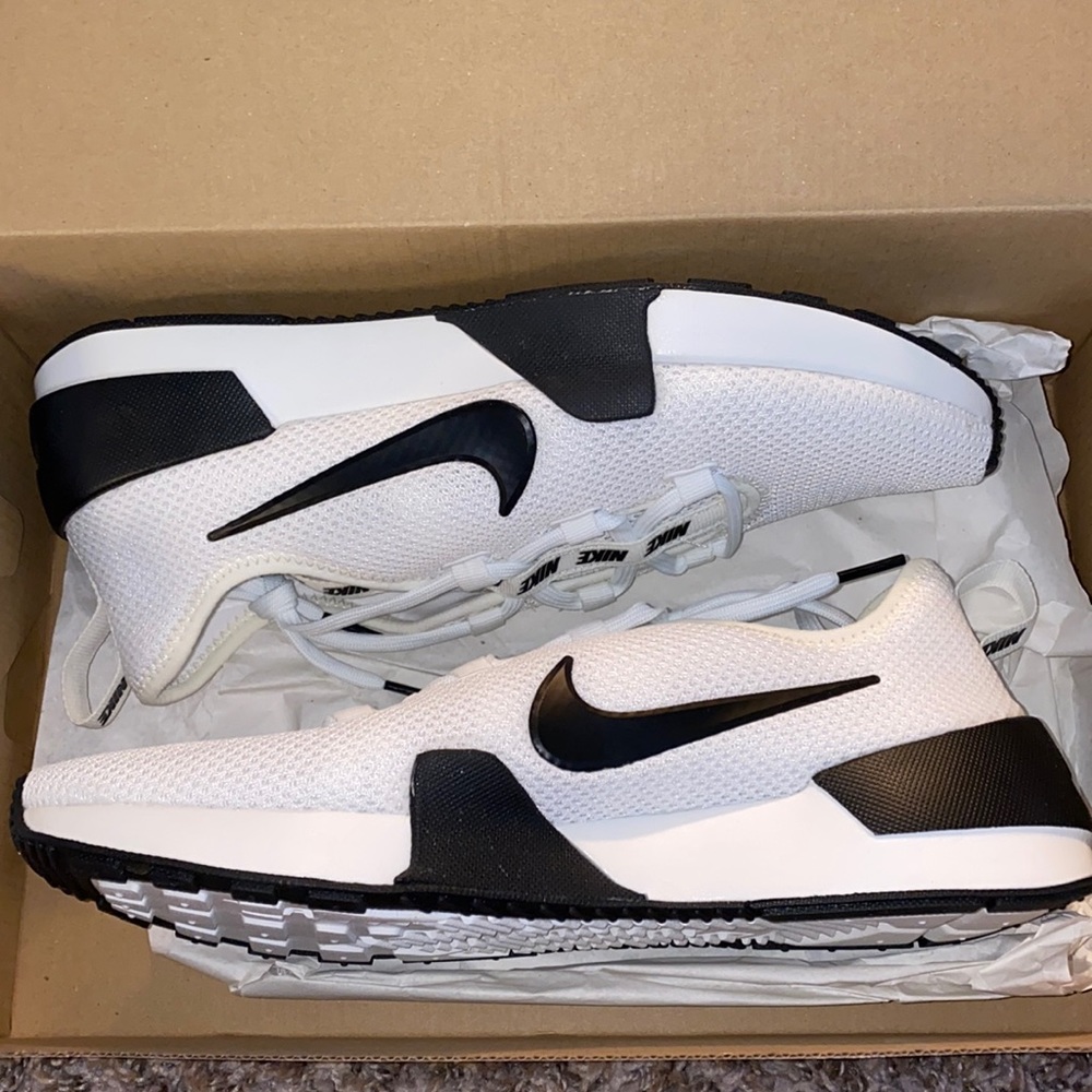 Nike Ashin Modern